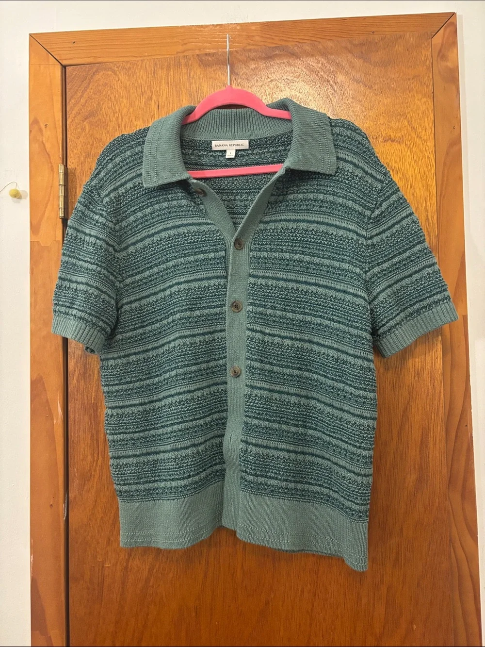 Banana Republic Men’s Artisanal Cotton Resort Shirt Knit Button Down in Green